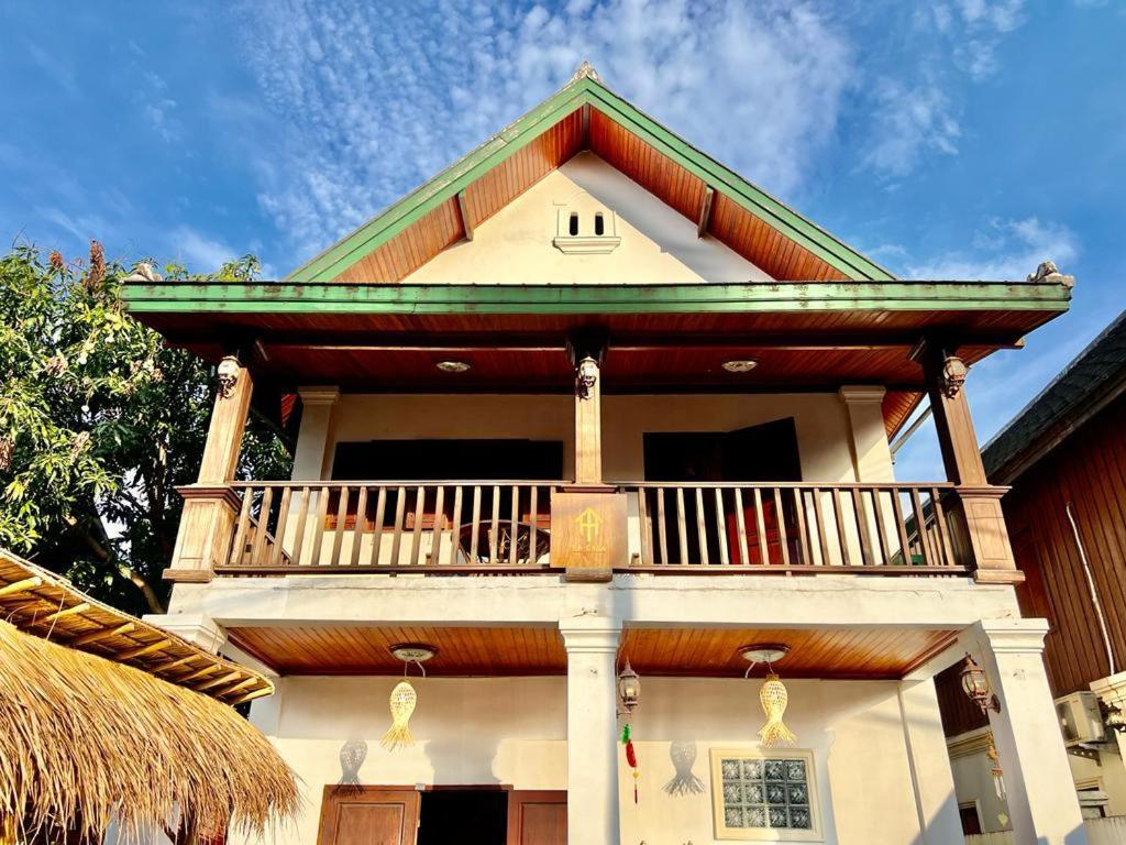 La Casa Hostel Λουάνγκ Πραμπάνγκ Εξωτερικό φωτογραφία