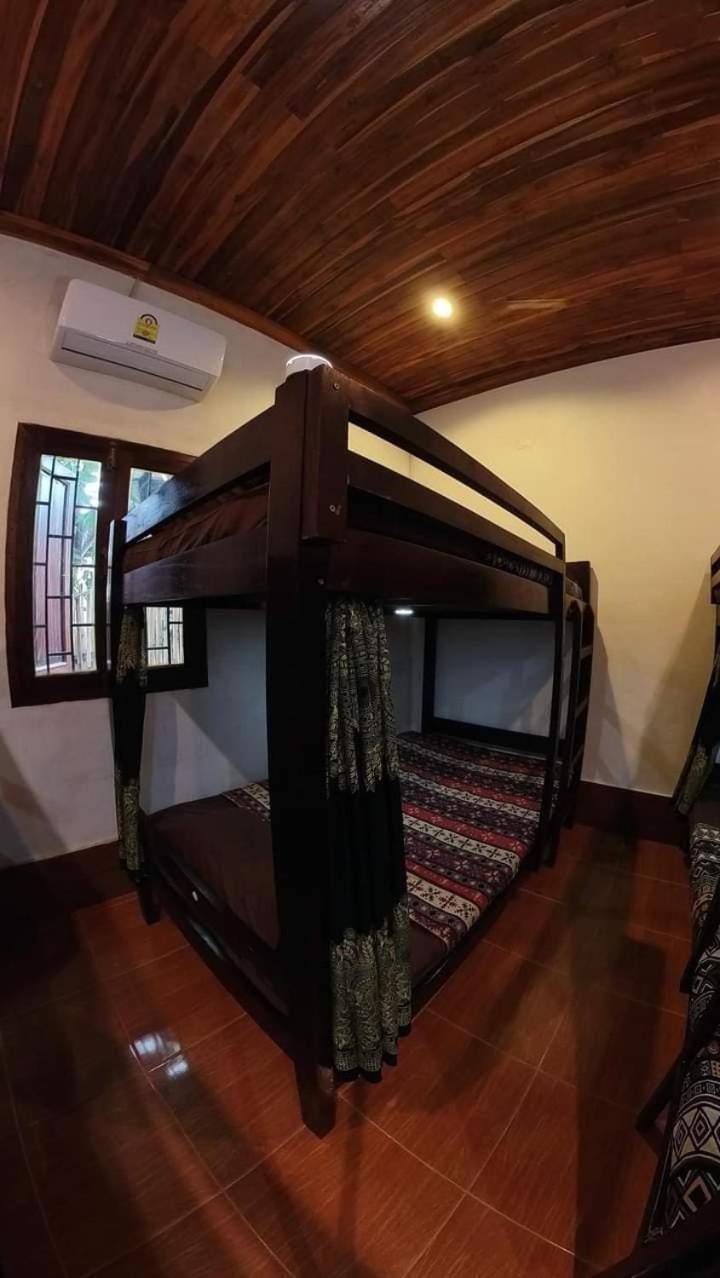 La Casa Hostel Λουάνγκ Πραμπάνγκ Εξωτερικό φωτογραφία